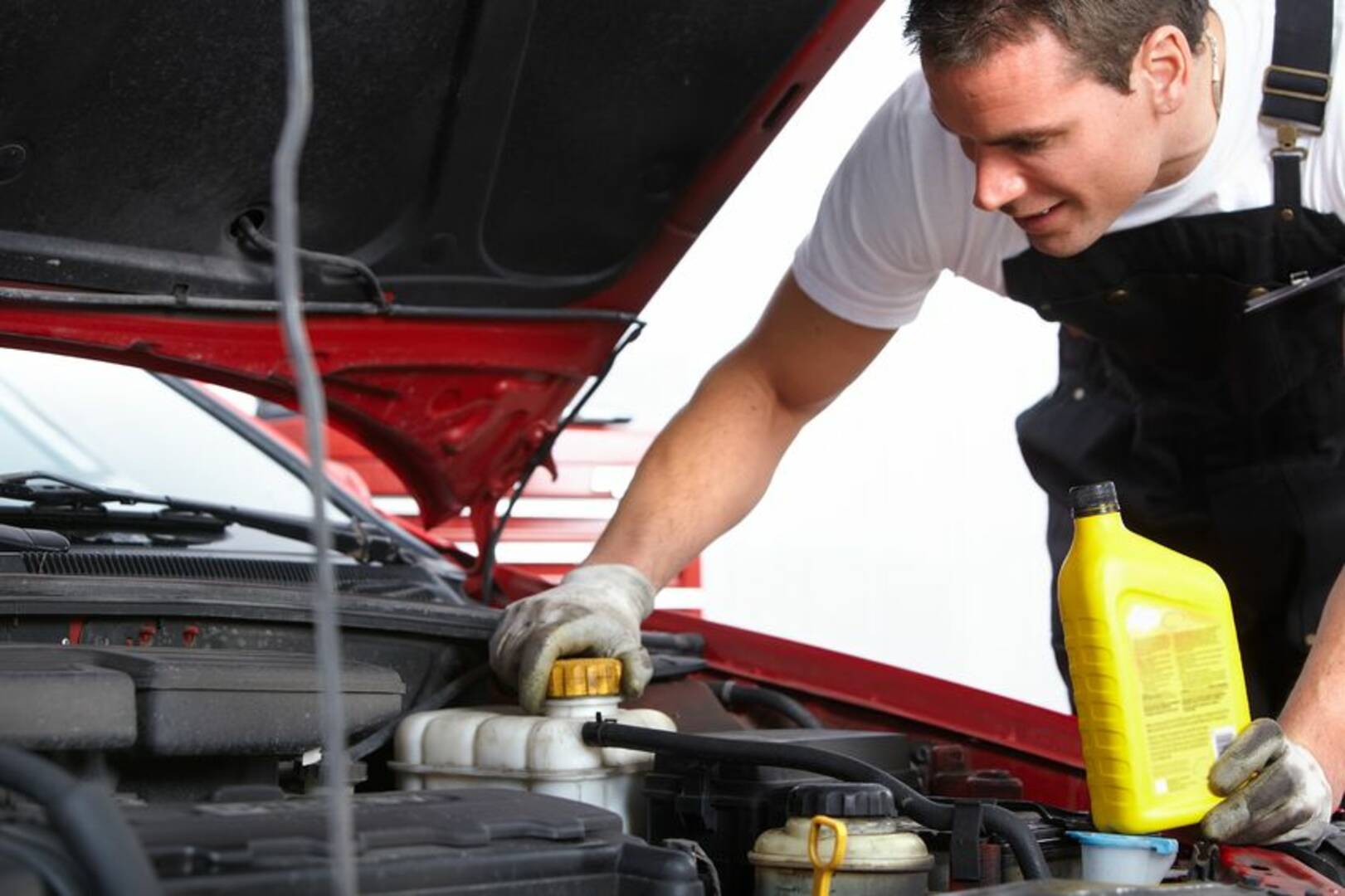 Chip's Repair and Towing Service logo