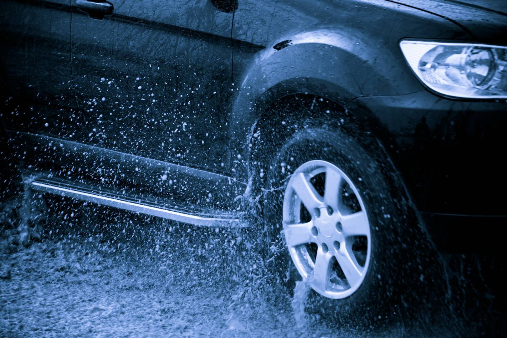 Commercial Truck Tire Pressure Monitoring System logo