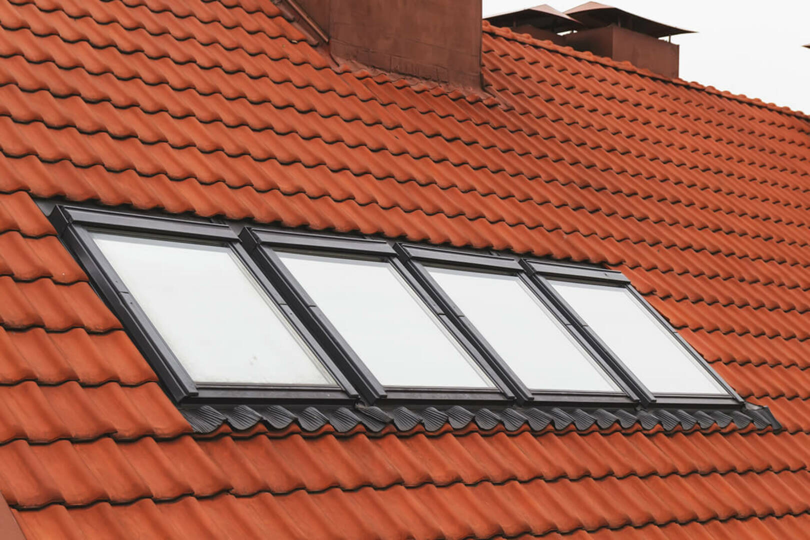 Brown's Roofing logo
