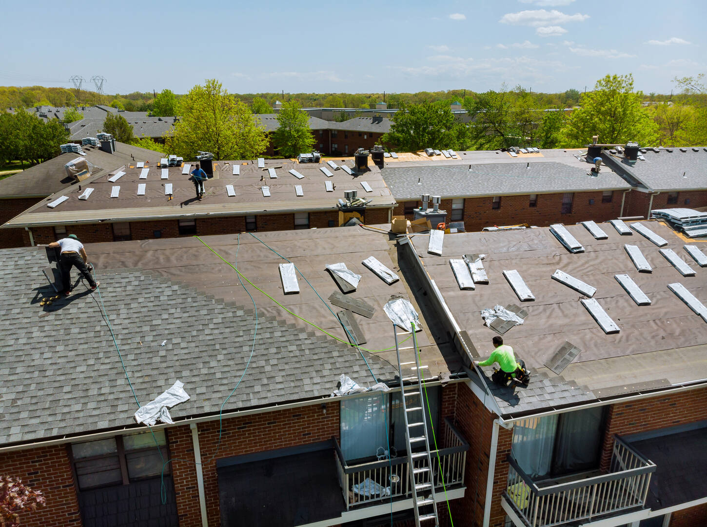 Savannah Roofs LLC logo
